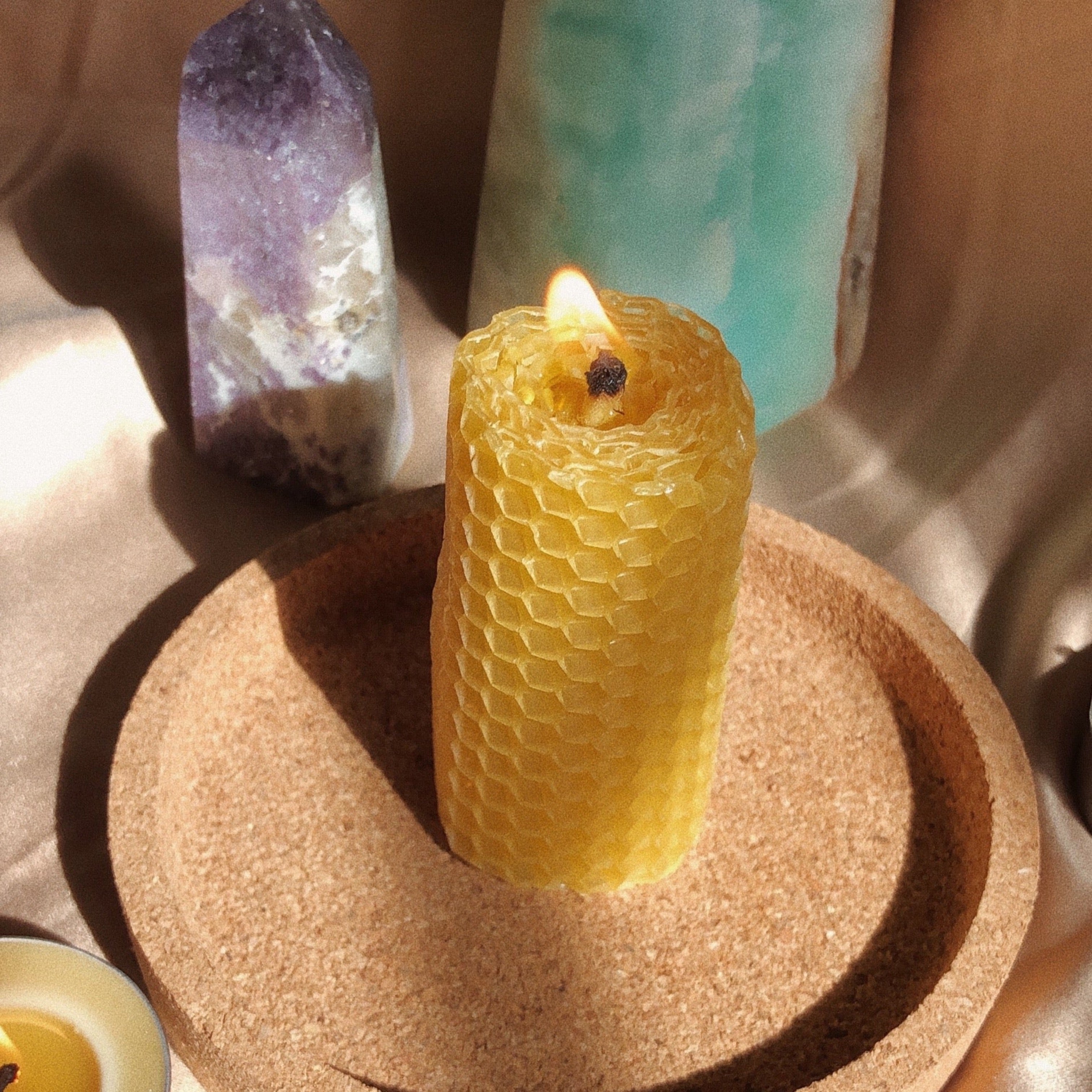 100% Beeswax Rolled Candle [6cm]