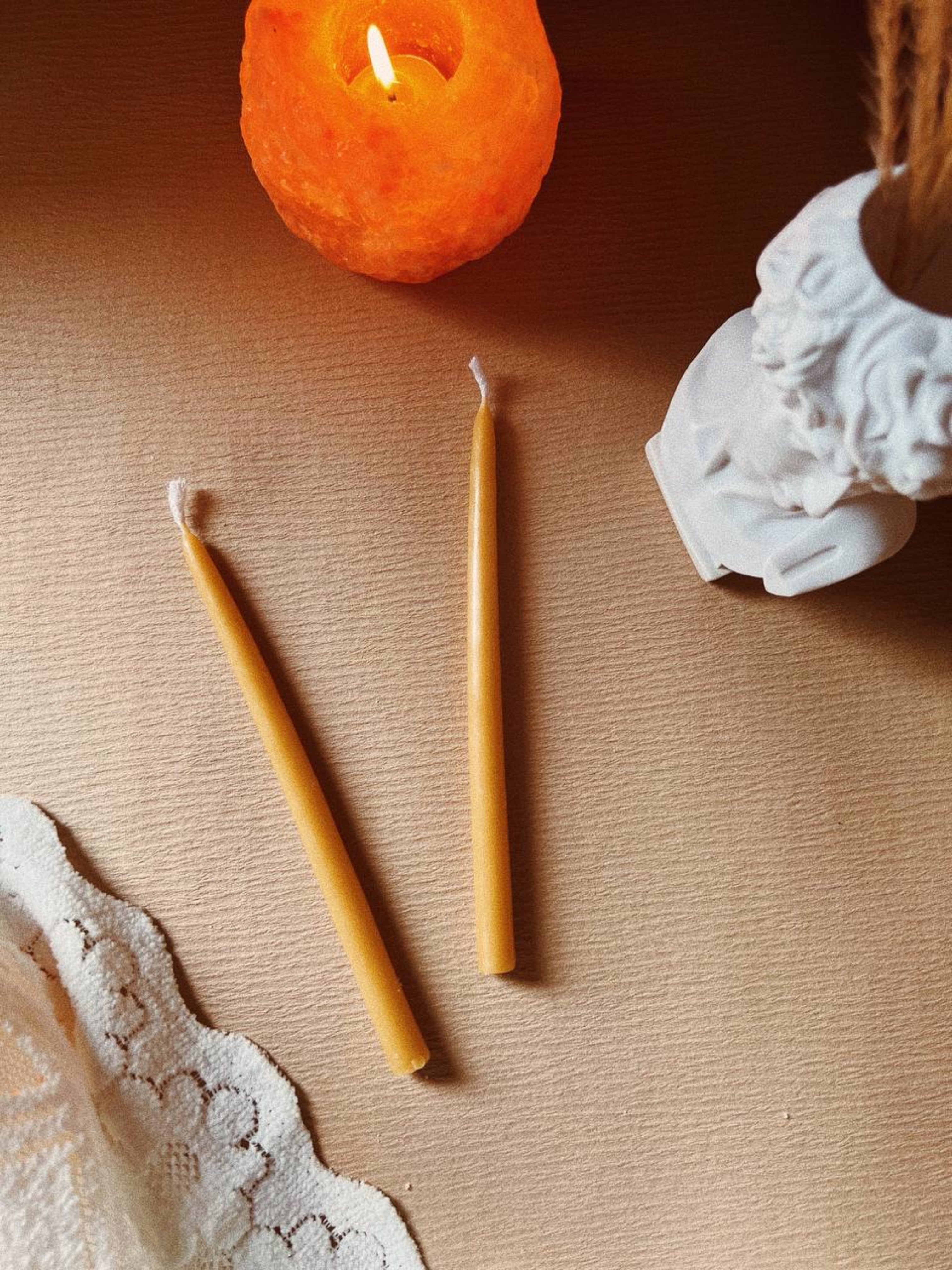 100% Beeswax set of 2 Taper Candle [20cm]